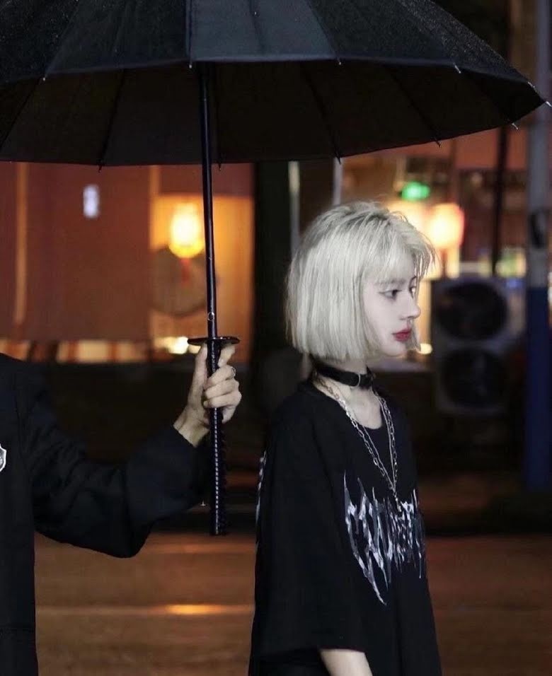 Hot girl lộ mặt thật ảnh 2 Hot girl lo mat that anh 2