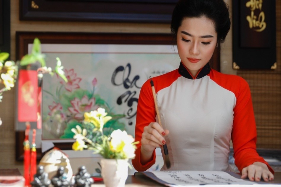 Khai but ngay nao nam Tan Suu de do dat, thanh cong hinh anh