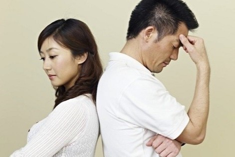 Chong phai tra tien lam viec nha cho vo khi ly hon o Trung Quoc hinh anh