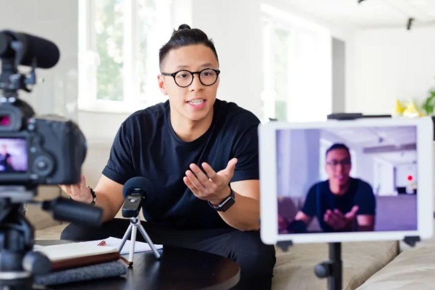 Cuoc choi bat trac khi nghi viec de lam streamer hinh anh