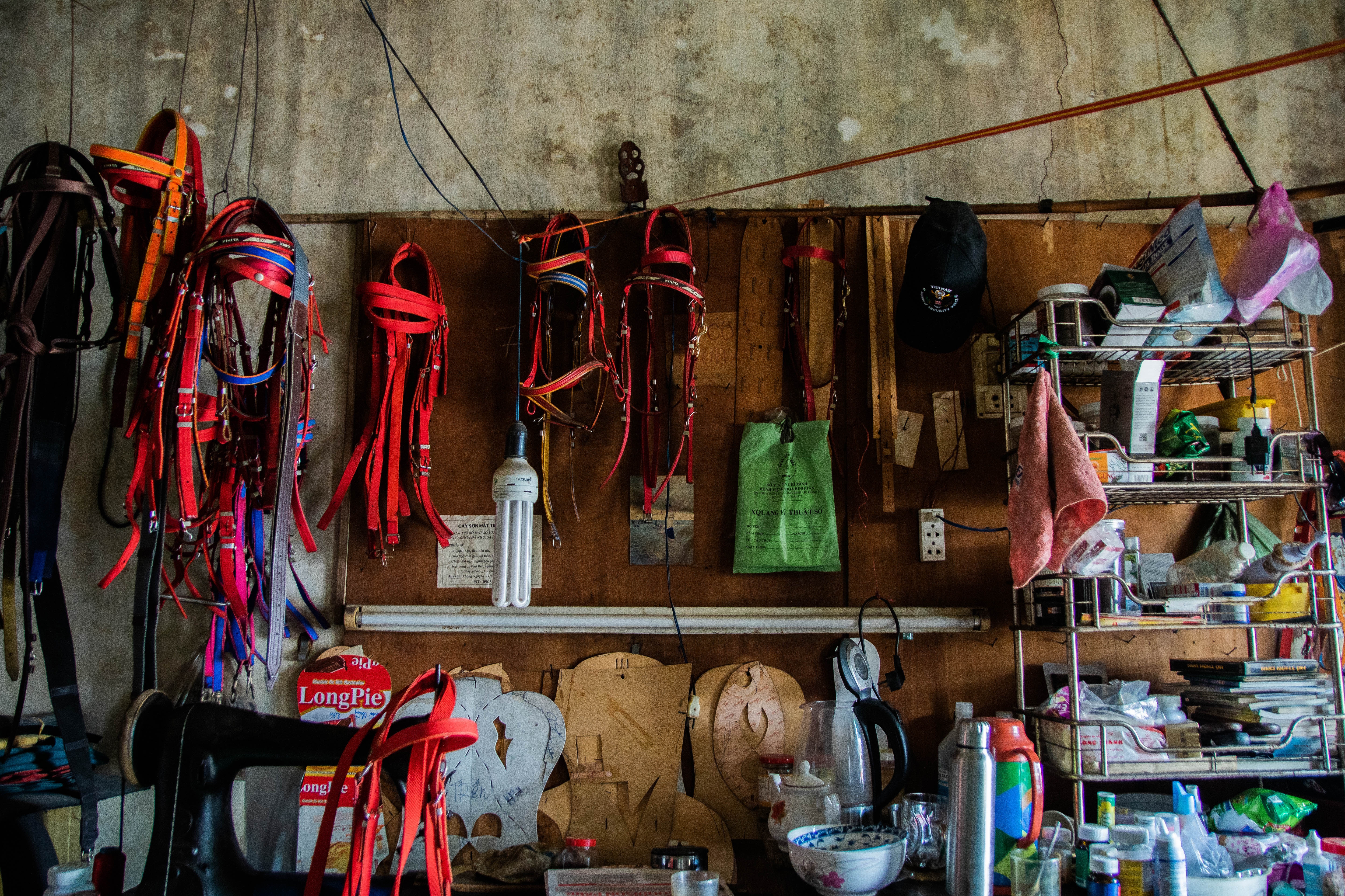 thợ làm yên ngựa ảnh 9 tho lam yen ngua anh 9