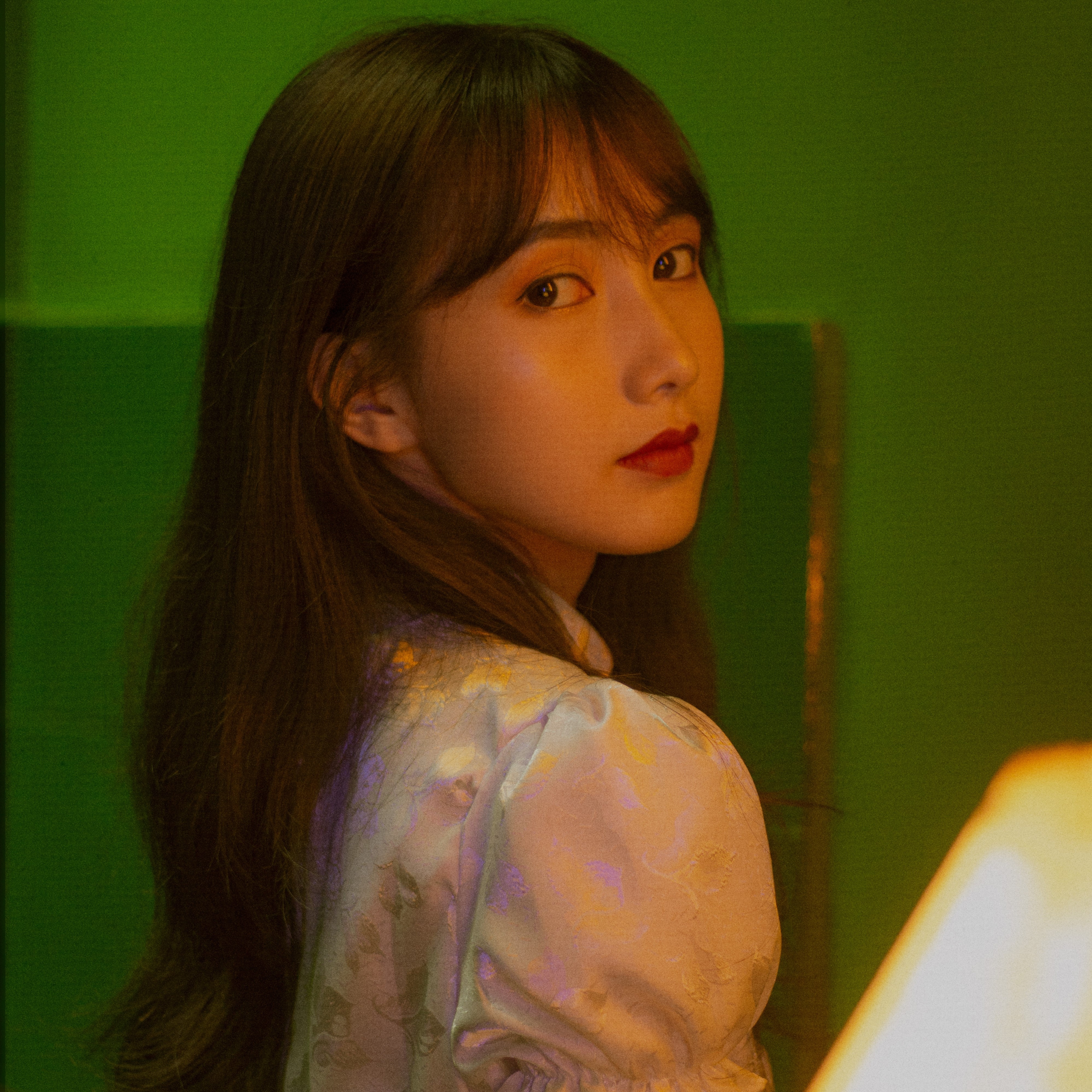 nu sinh noi tieng anh 7