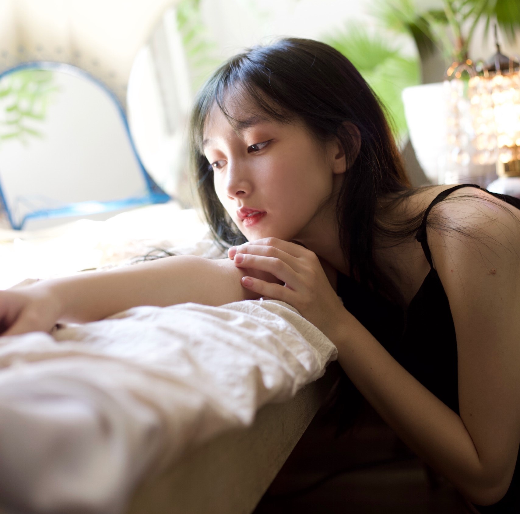 nu sinh noi tieng anh 9