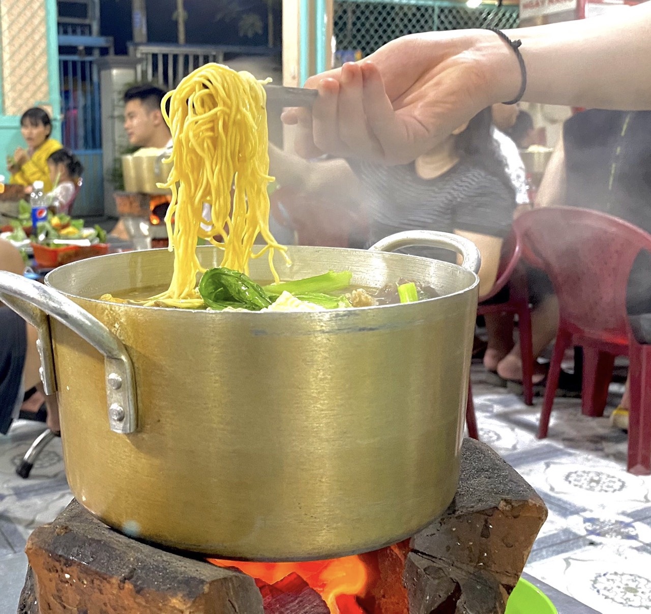 lau bo nghia dia anh 4