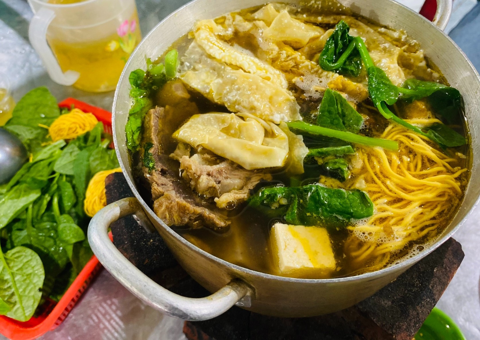 lau bo nghia dia anh 1