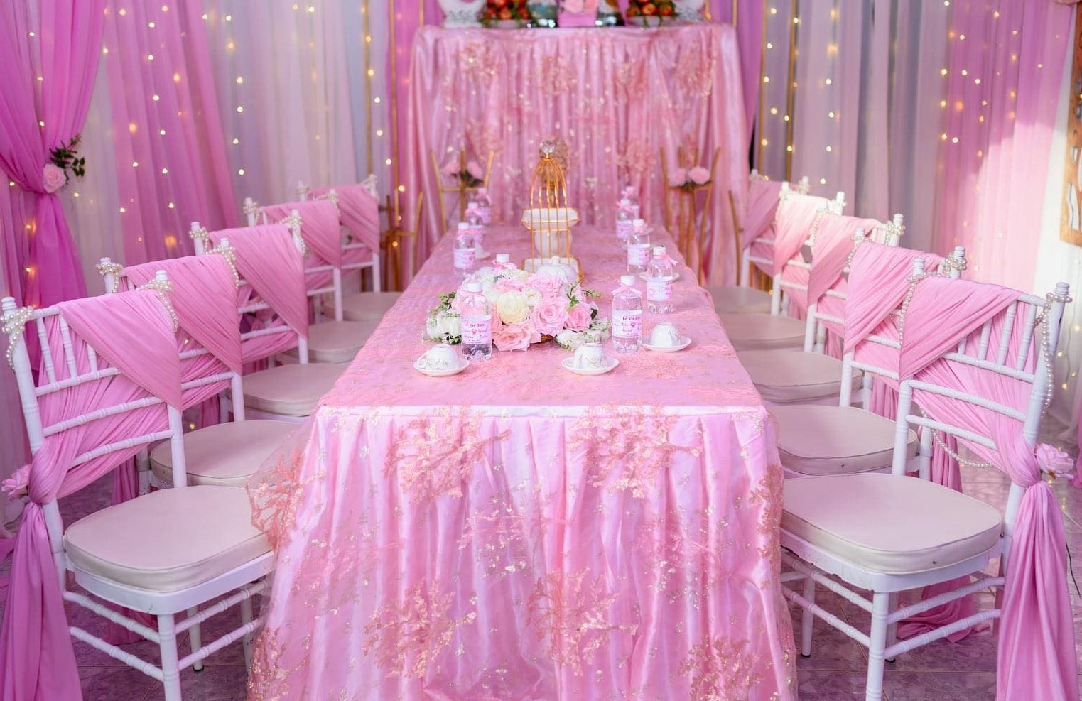 đám cưới hello kitty ảnh 3 dam cuoi hello kitty anh 3