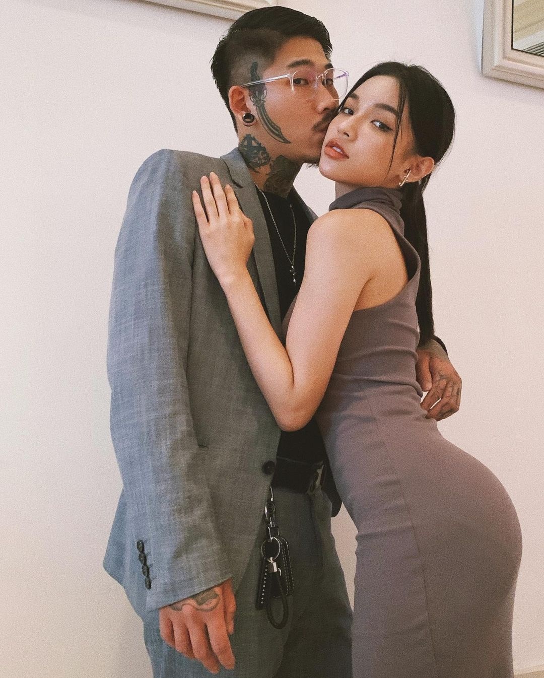 chi em sinh doi anh 6