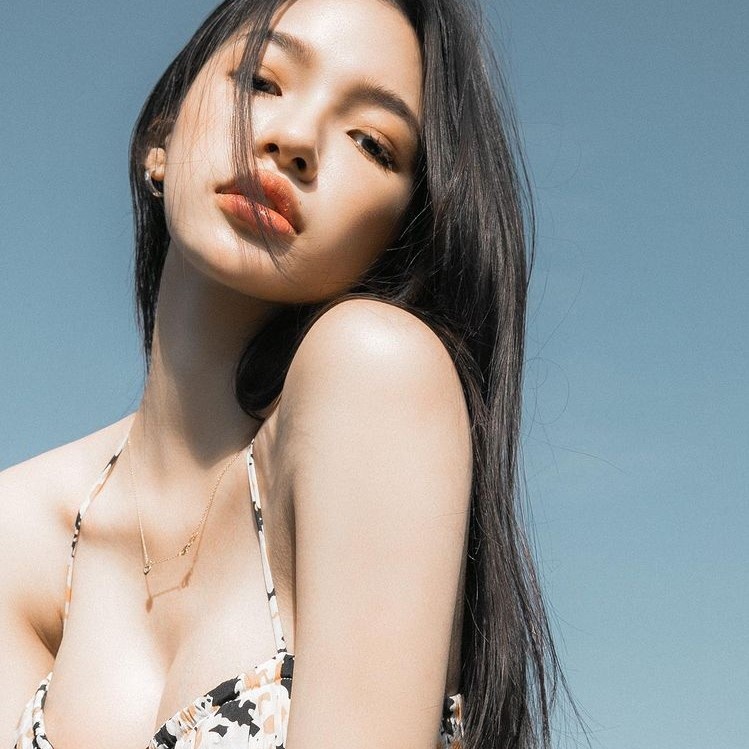 chi em sinh doi anh 7