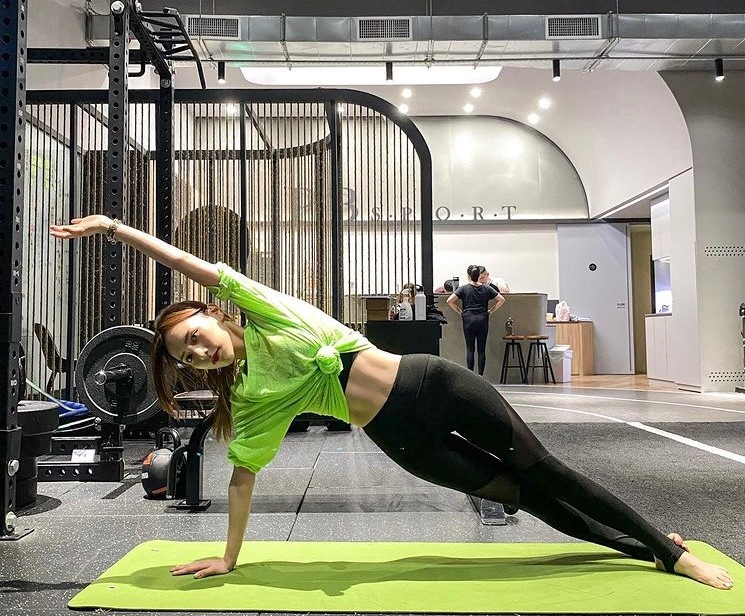 tiep vien Dai Loan anh 7