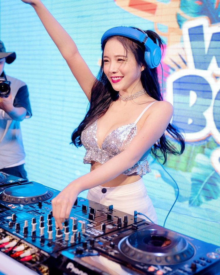 DJ gợi cảm ảnh 3 DJ goi cam anh 3
