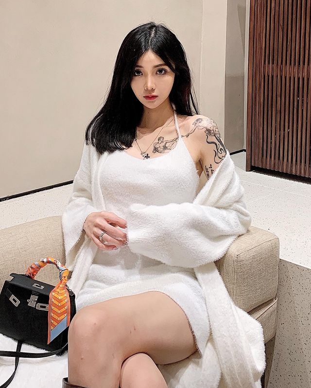 hot girl xam minh anh 5