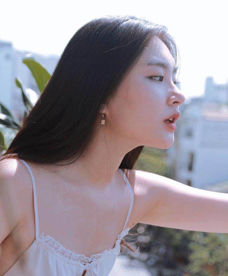 nu sinh Ngoai giao da tai anh 2