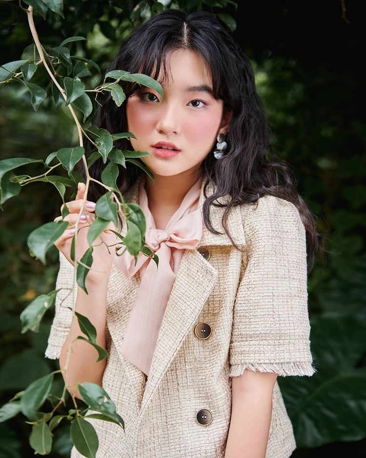 nu sinh Ngoai giao da tai anh 3