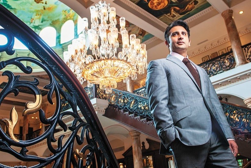 Cuoc song xa hoa cua ty phu vaccine An Do hinh anh