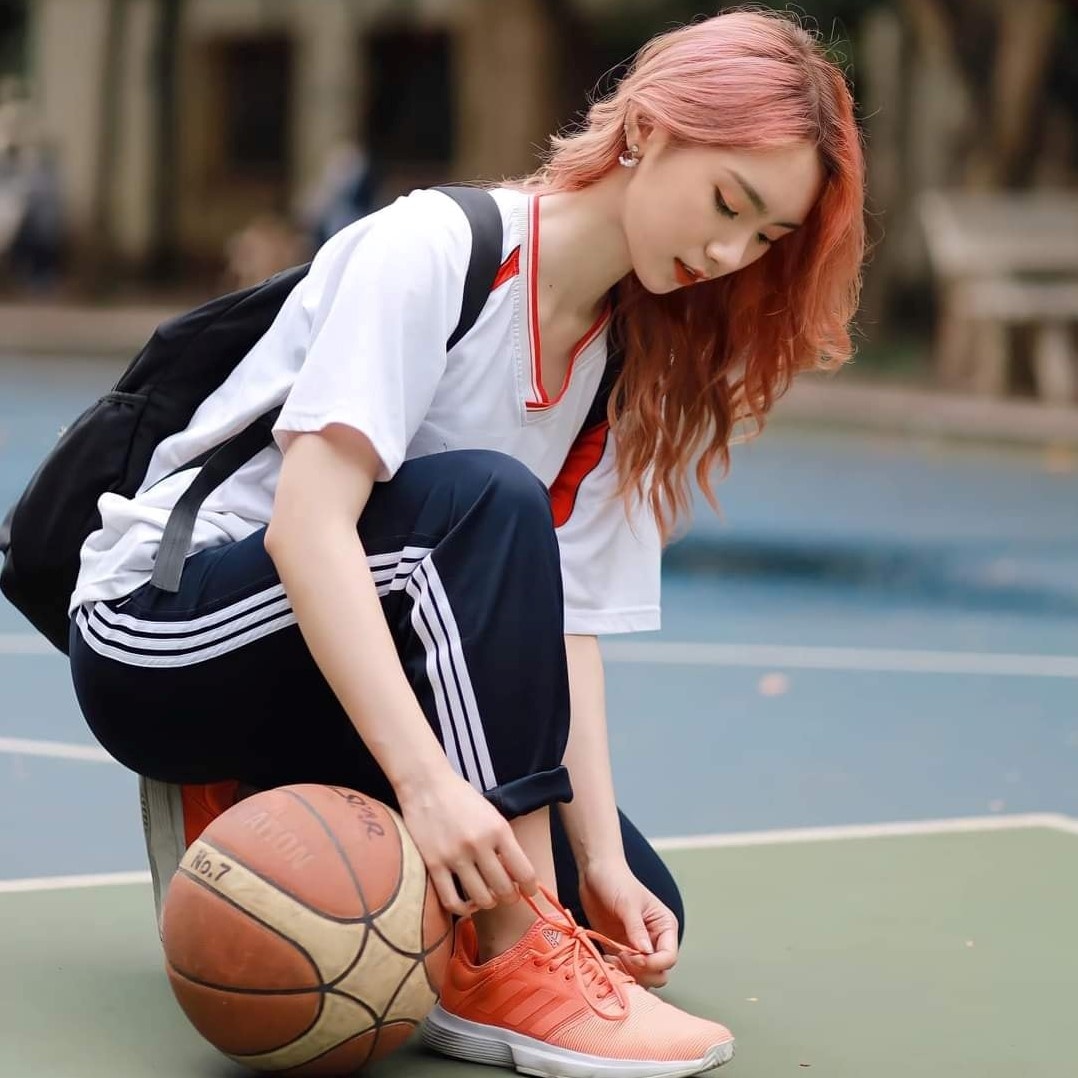 hot girl kinh te quoc dan anh 2