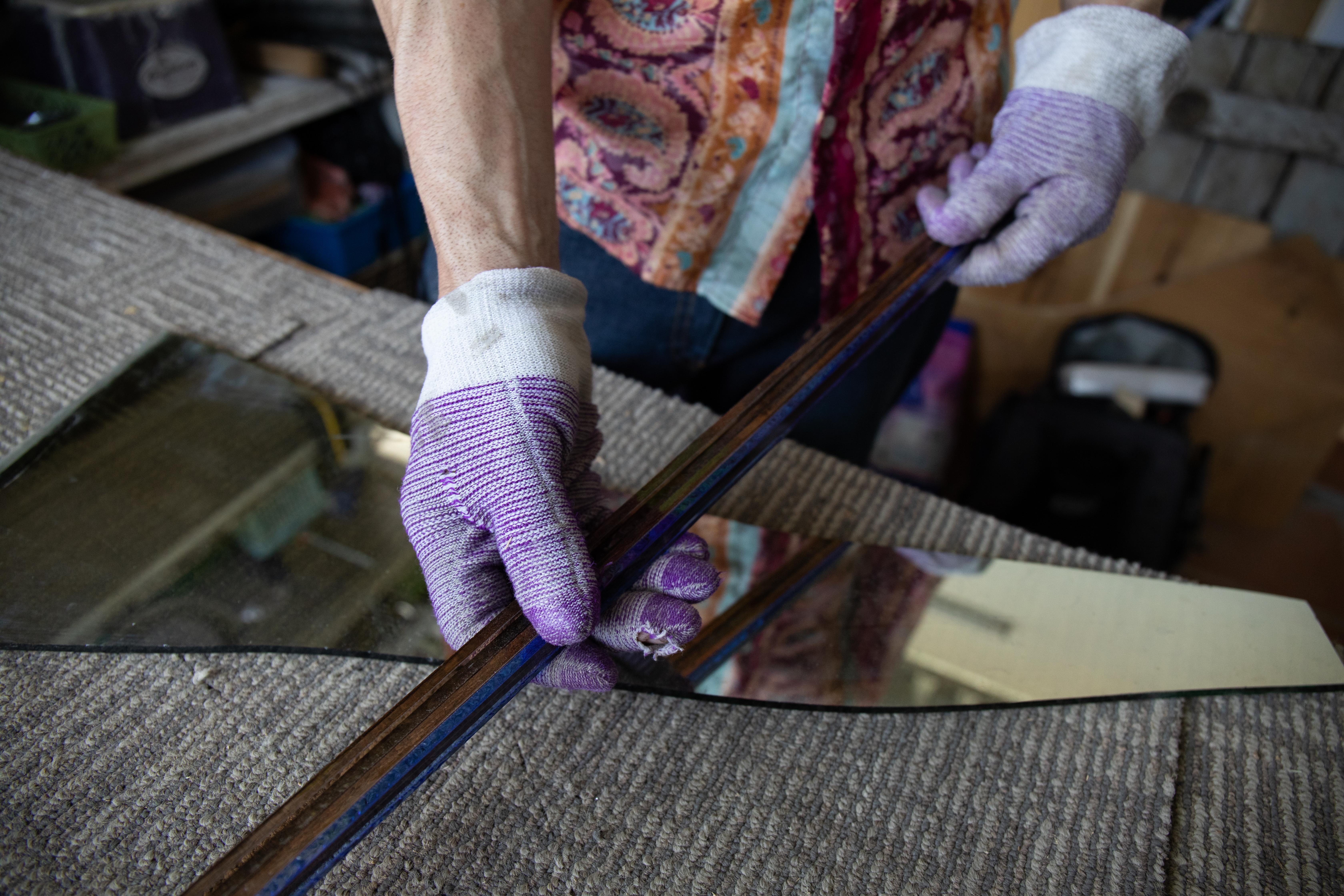 ông Tây làm nhặt kính về làm đồ ảnh 12 ong Tay lam nhat kinh ve lam do anh 12