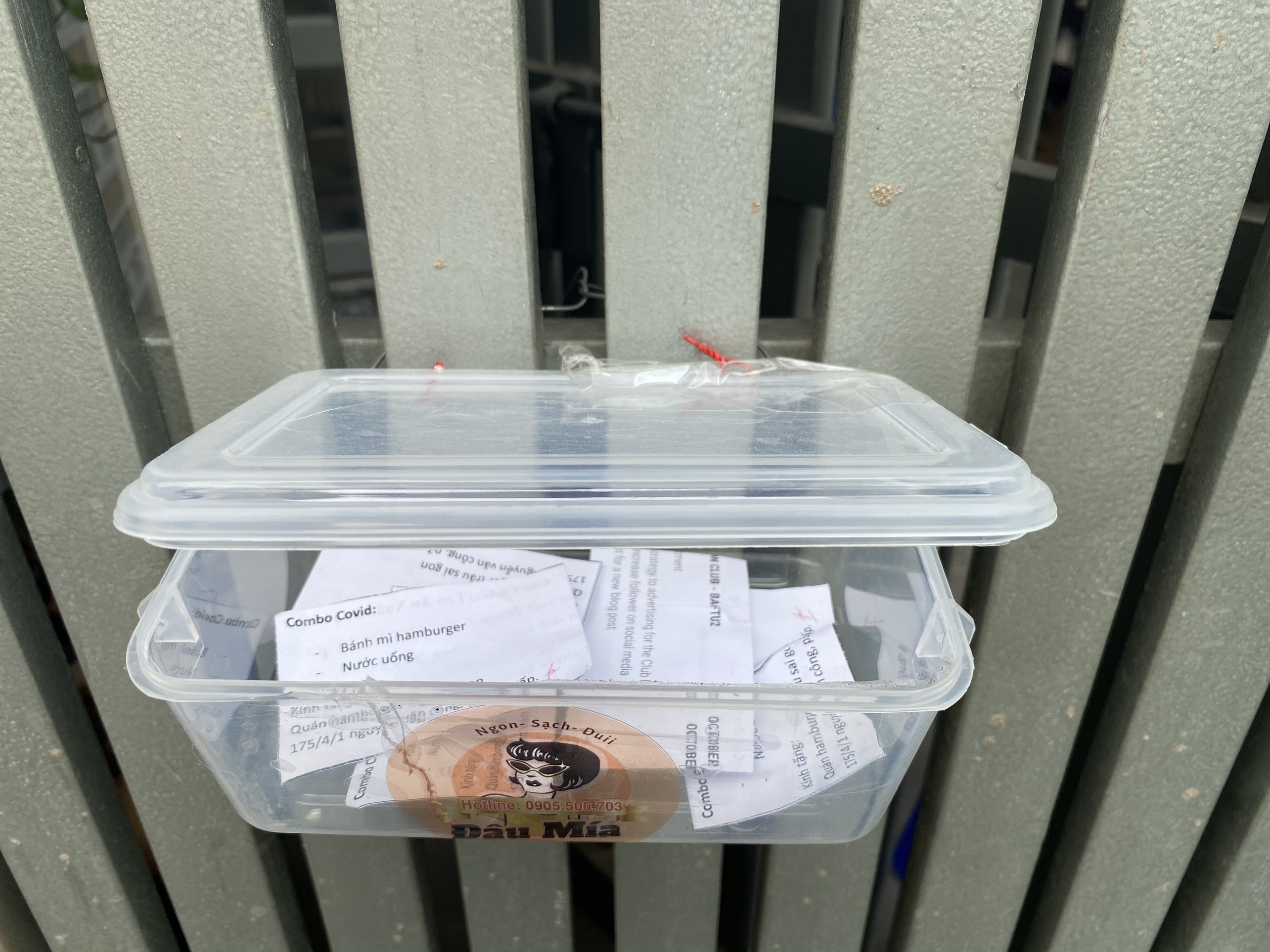 tặng cơm mùa dịch ảnh 3 tang com mua dich anh 3