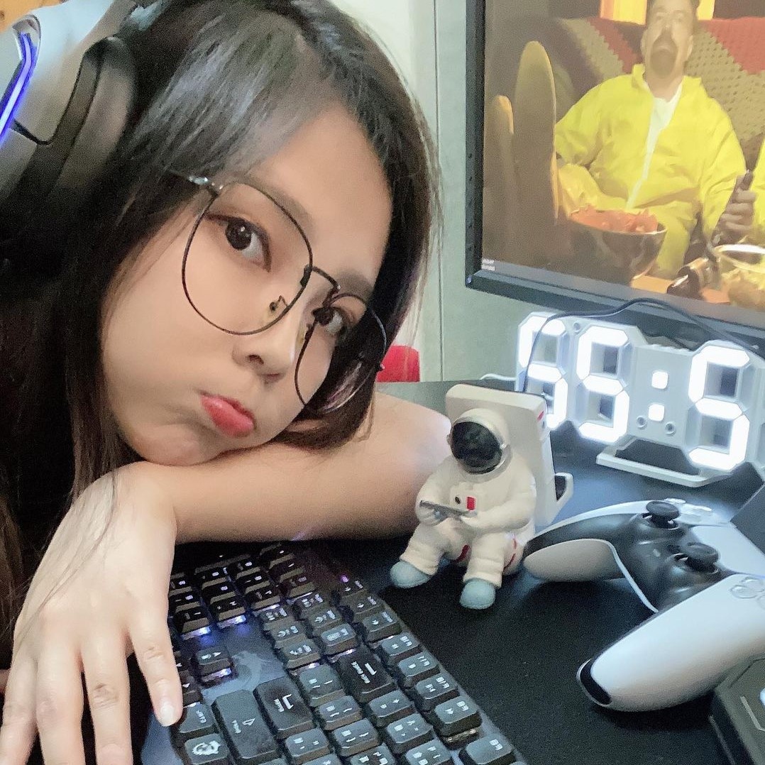 nữ game thủ nổi tiếng ảnh 7 nu game thu noi tieng anh 7