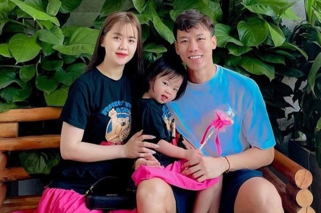 Hai Que, Tan Truong khoe anh vo con trong ngay Gia dinh Viet Nam hinh anh