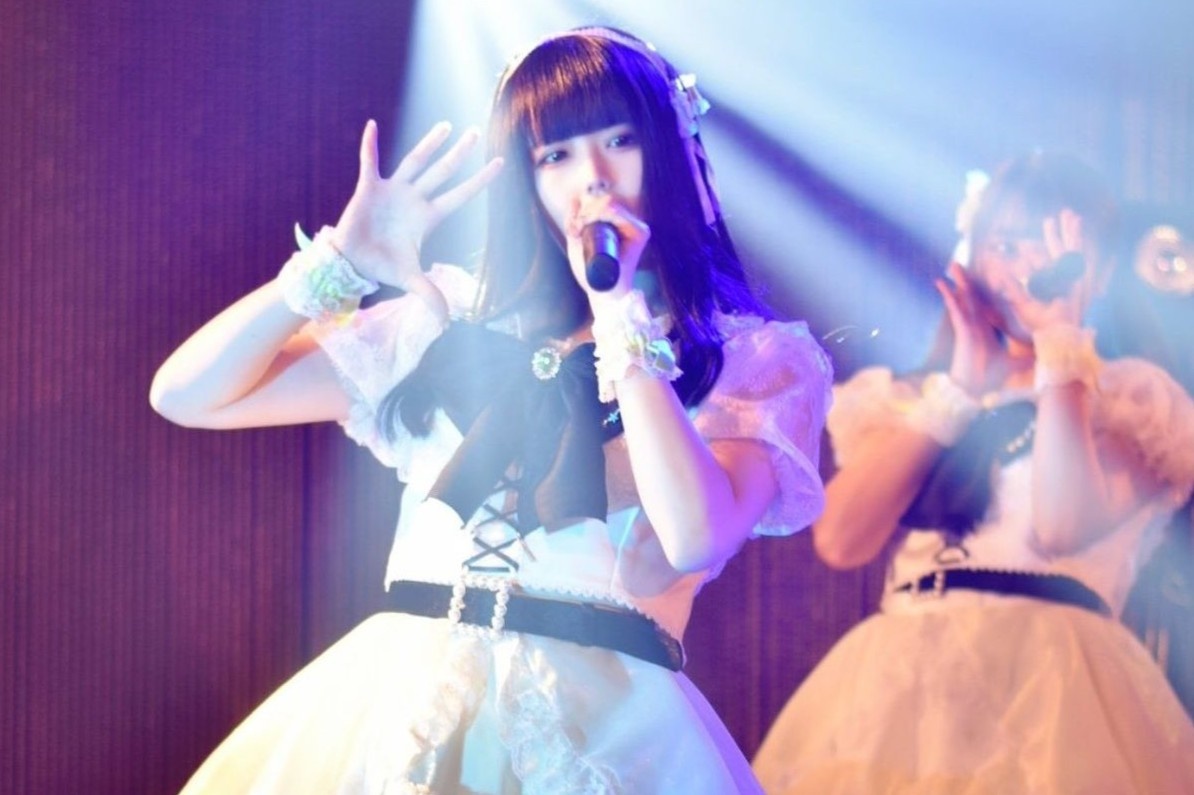 Qua khu bi miet thi ngoai hinh cua idol Nhat Ban hinh anh