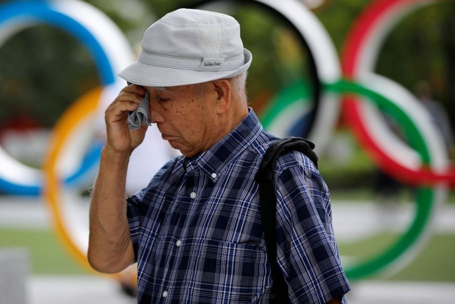 Gia dinh o Nhat Ban hai lan mat nha vi Olympic hinh anh