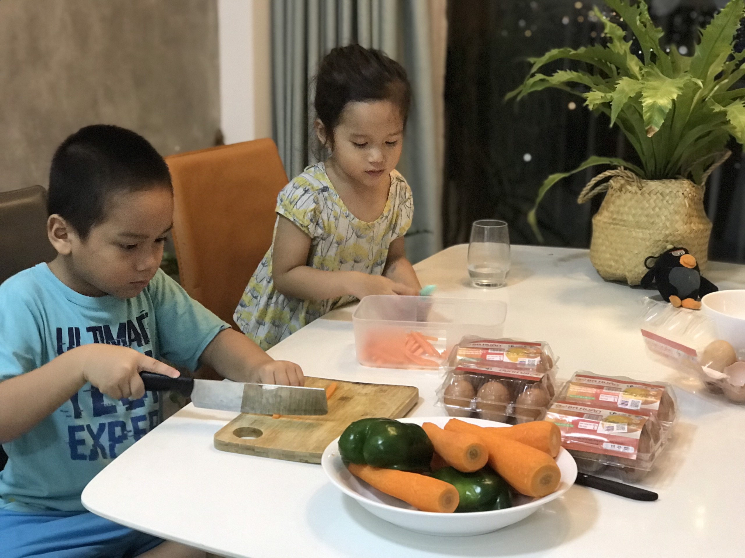 chung tay chong dich anh 2