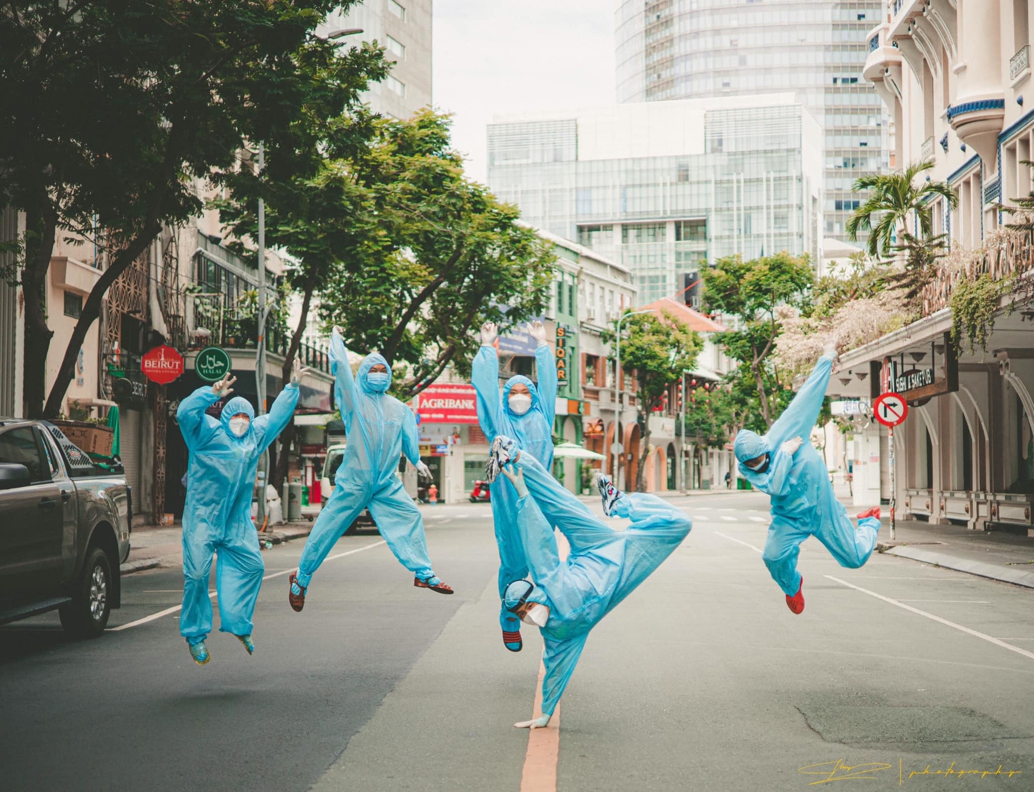 tinh nguyen vien chong covid anh 2