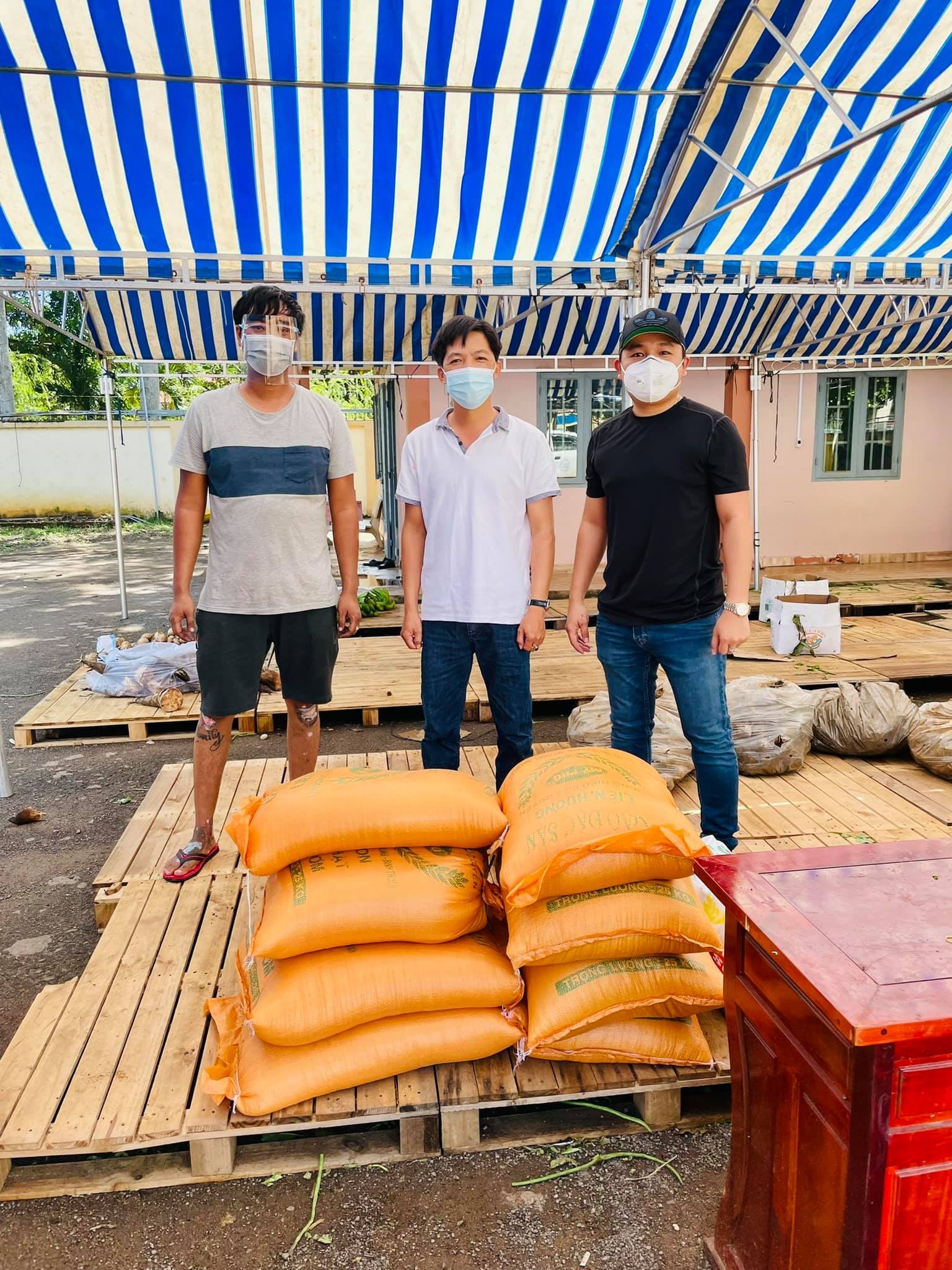 phat bang ve sinh tai diem phong toa anh 3