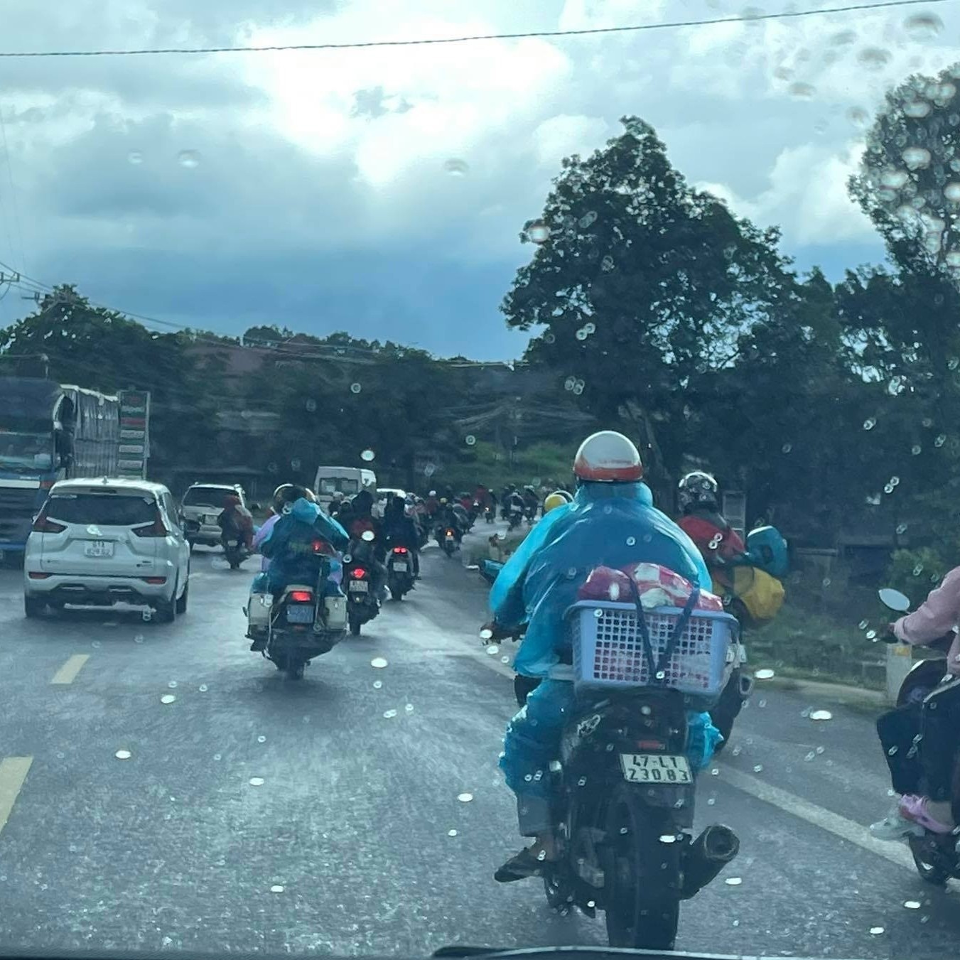 ve que tranh dich anh 2