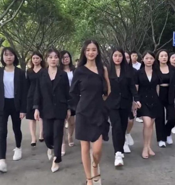 hot girl lua dao anh 5