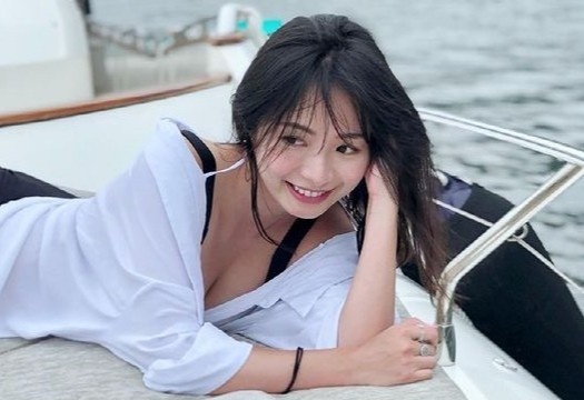Nu rapper Hong Kong theo phong cach keo ngot hinh anh