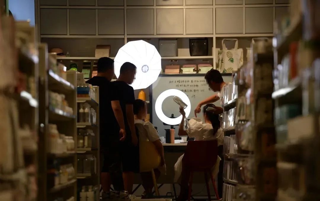 quang cao my pham anh 2