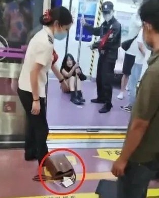 cãi nhau trên tàu điện ảnh 2 cai nhau tren tau dien anh 2