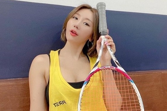 Nang mau the hinh Han Quoc noi tieng nong bong hinh anh