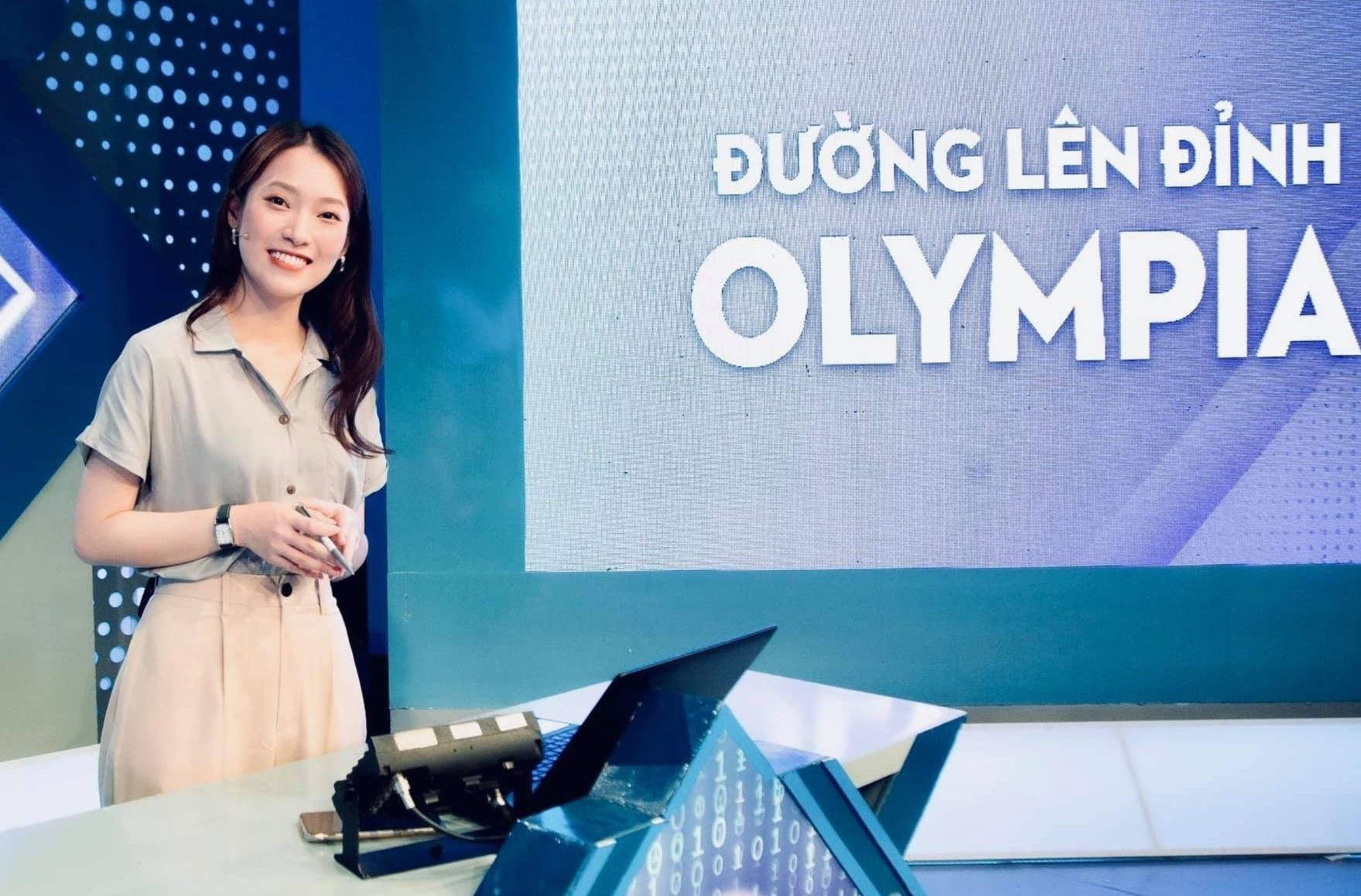 MC duong len dinh olympia anh 7