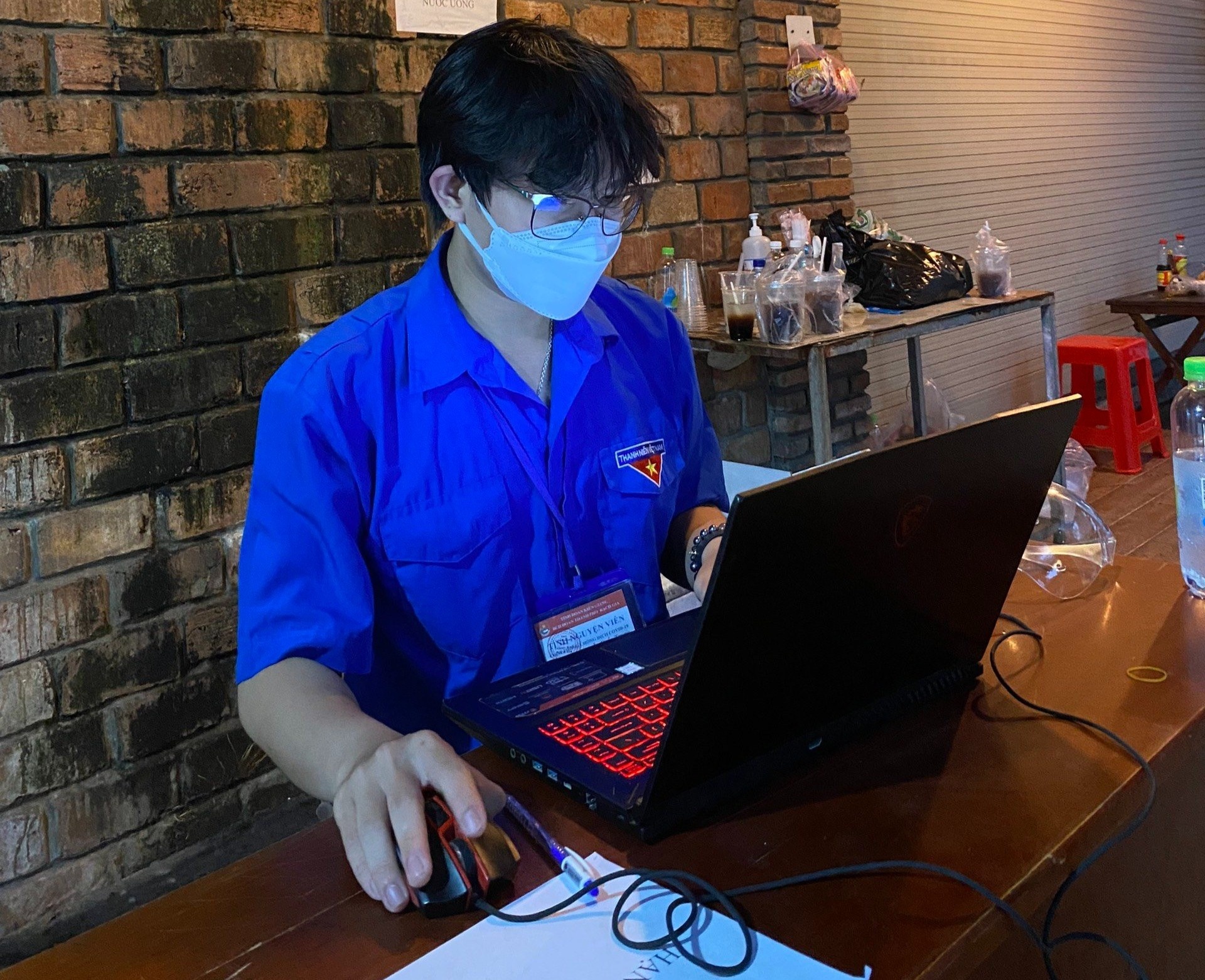 sinh viên mắc kẹt ở quê ảnh 2 sinh vien mac ket o que anh 2