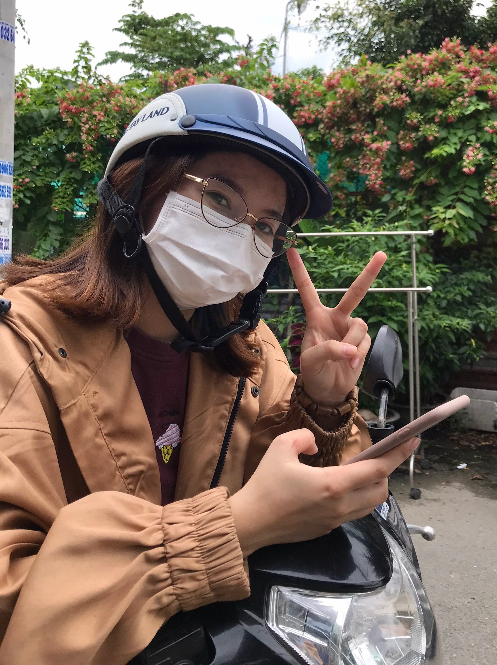 tro lai van phong anh 1