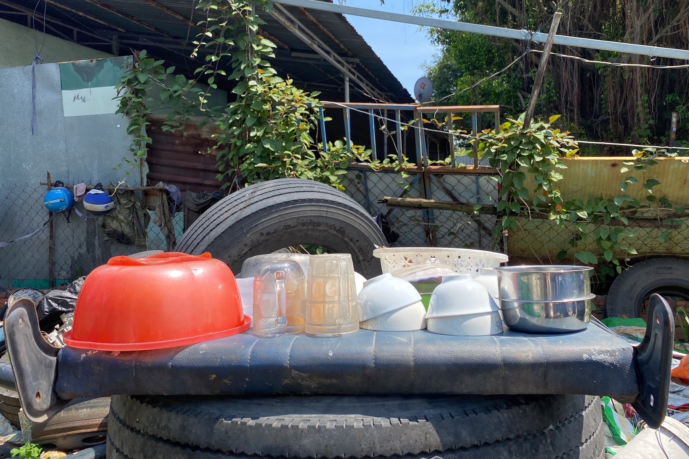 mắc kẹt trên xe buýt ảnh 6 mac ket tren xe buyt anh 6