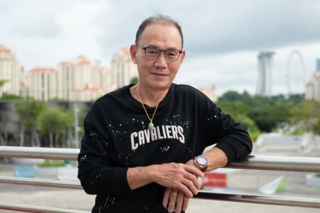 Cuoc doi cua nguoi khong biet doc, viet tieng Anh o Singapore hinh anh