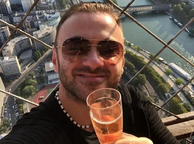 Nguoi dan ong vo gia cu tro thanh trieu phu o My hinh anh