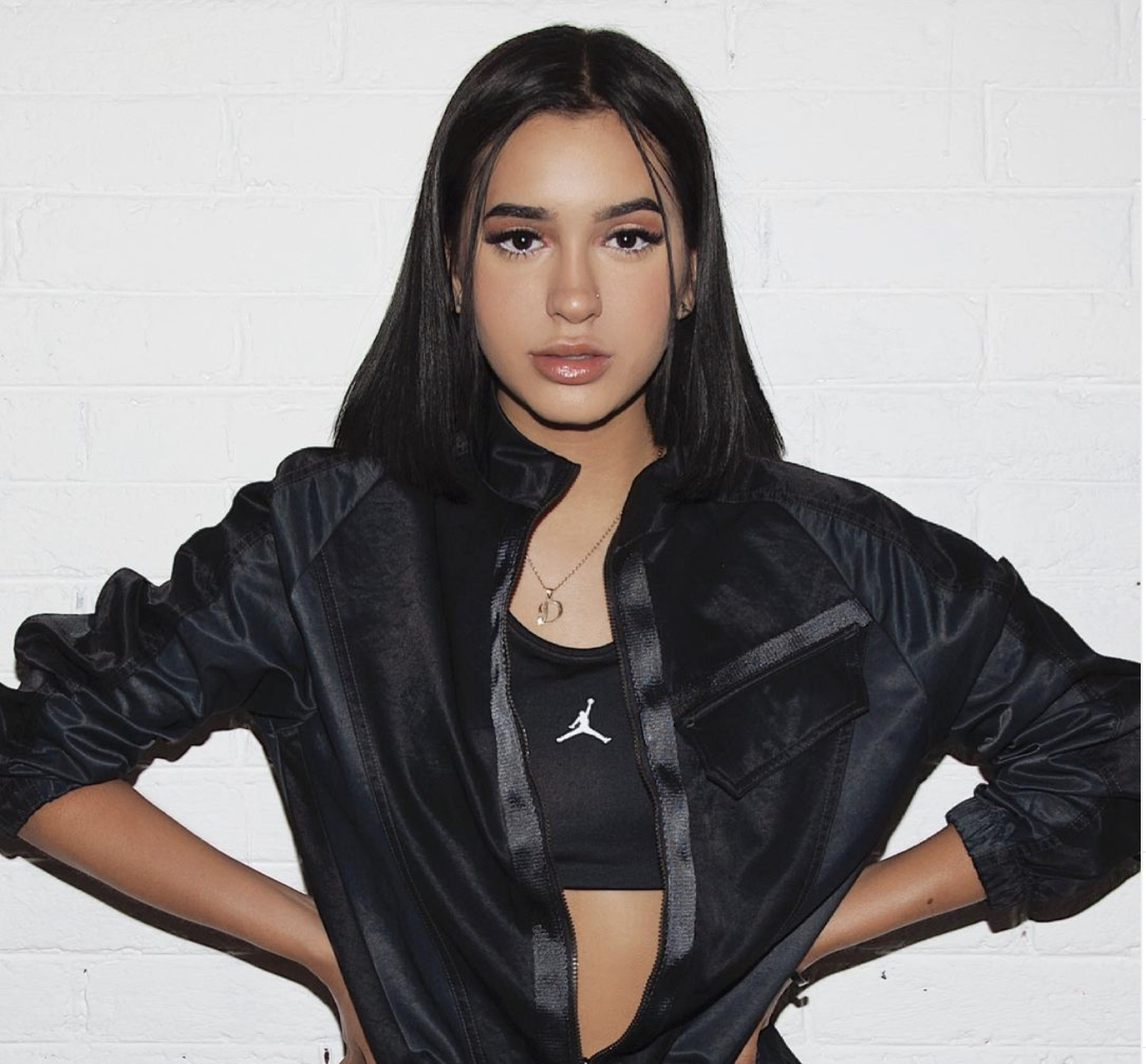 hot girl trieu phu anh 2