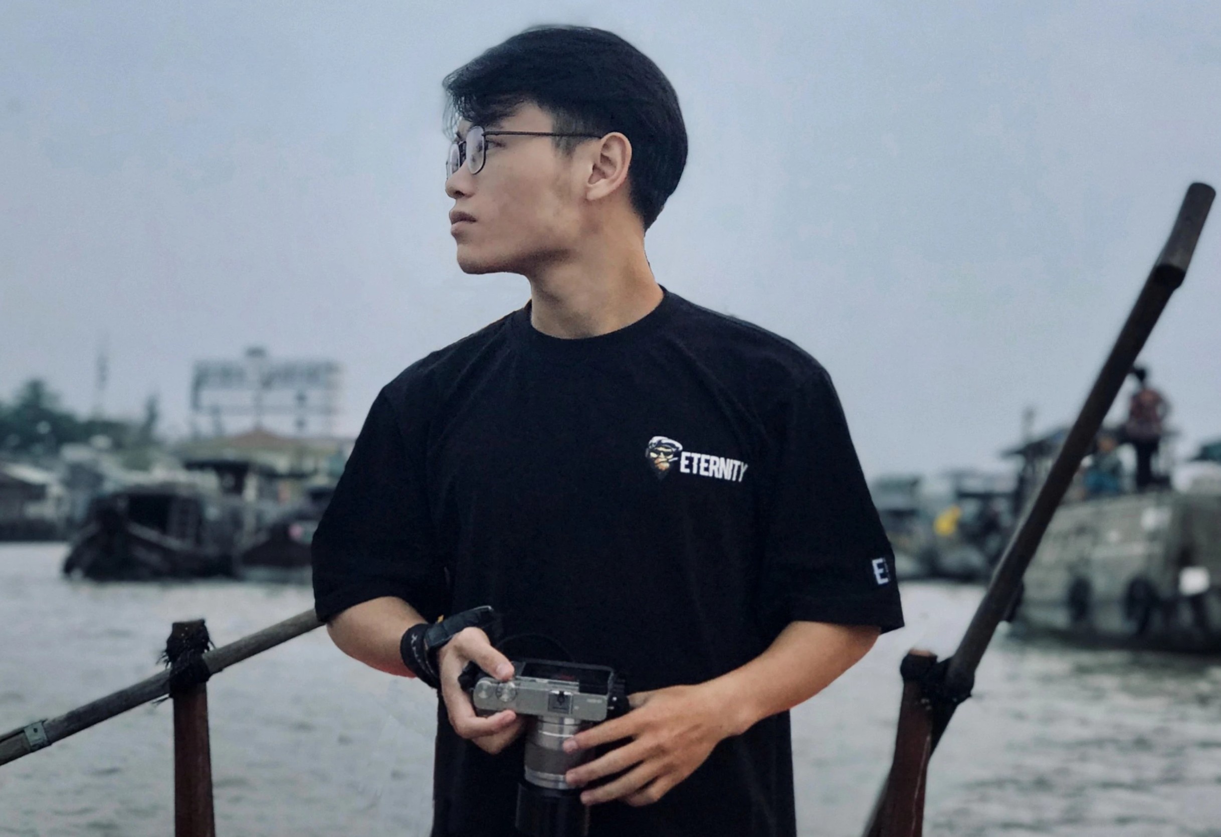 Nhieu nguoi tre o TP.HCM lo khong the ve que an Tet hinh anh