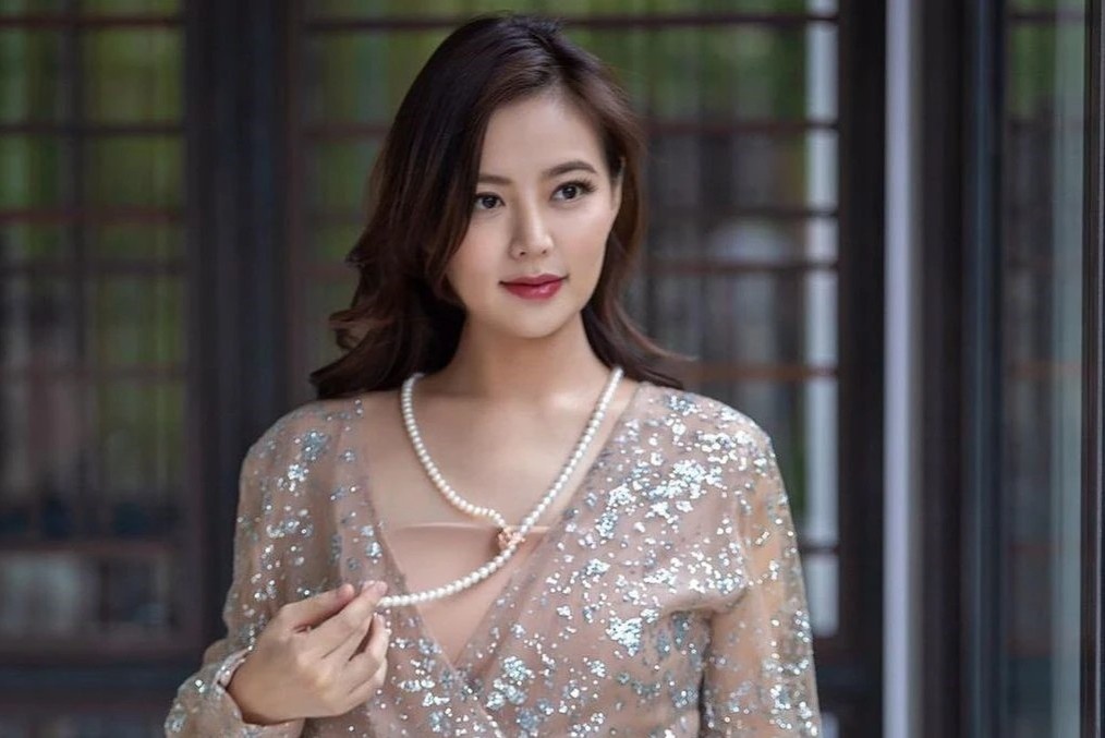 7 ai nu nha sieu giau Singapore noi tieng mang xa hoi hinh anh