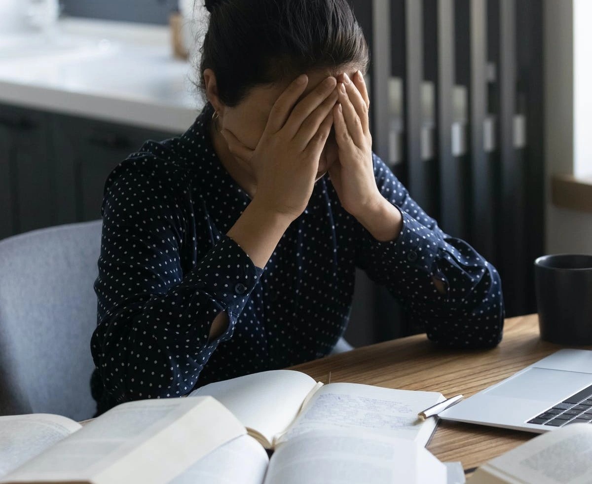 hoc online gay tram cam anh 1