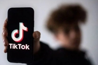 Nhieu truong hoc o My phai dong cua vi trao luu bao luc tren TikTok hinh anh