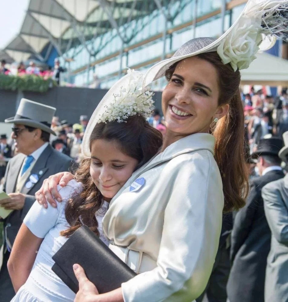 vu ly di cua hoang gia anh 5