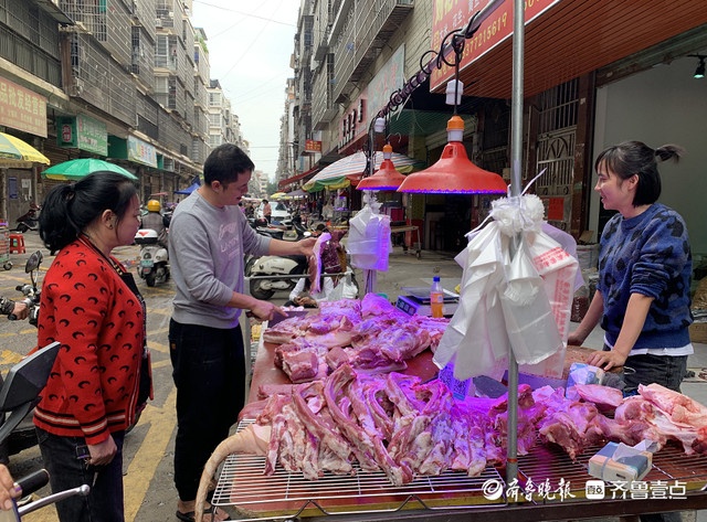 cu nhan ban thit lon o trung quoc anh 4