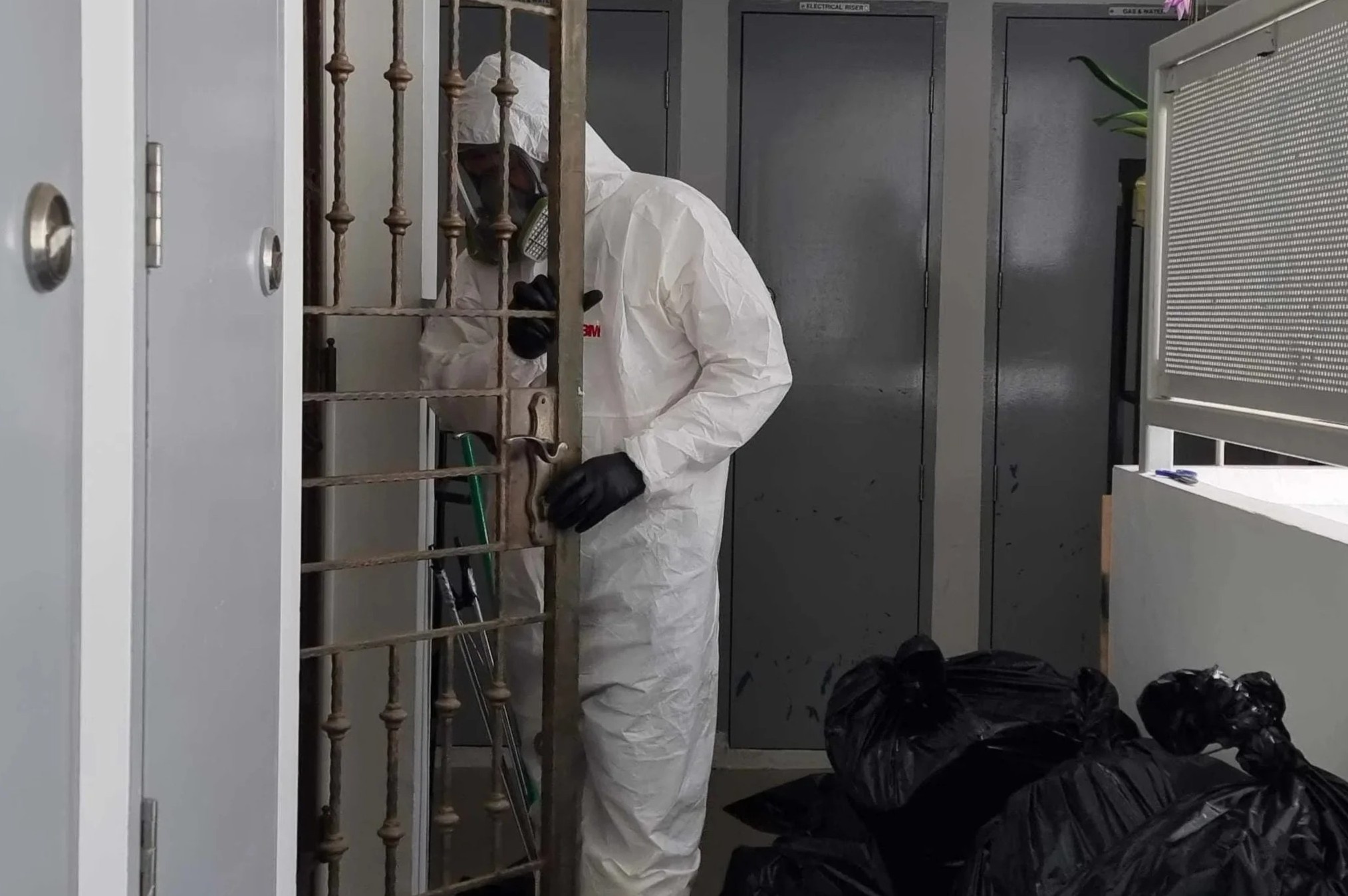 Nghe don can ho cua nguoi vua qua doi hinh anh