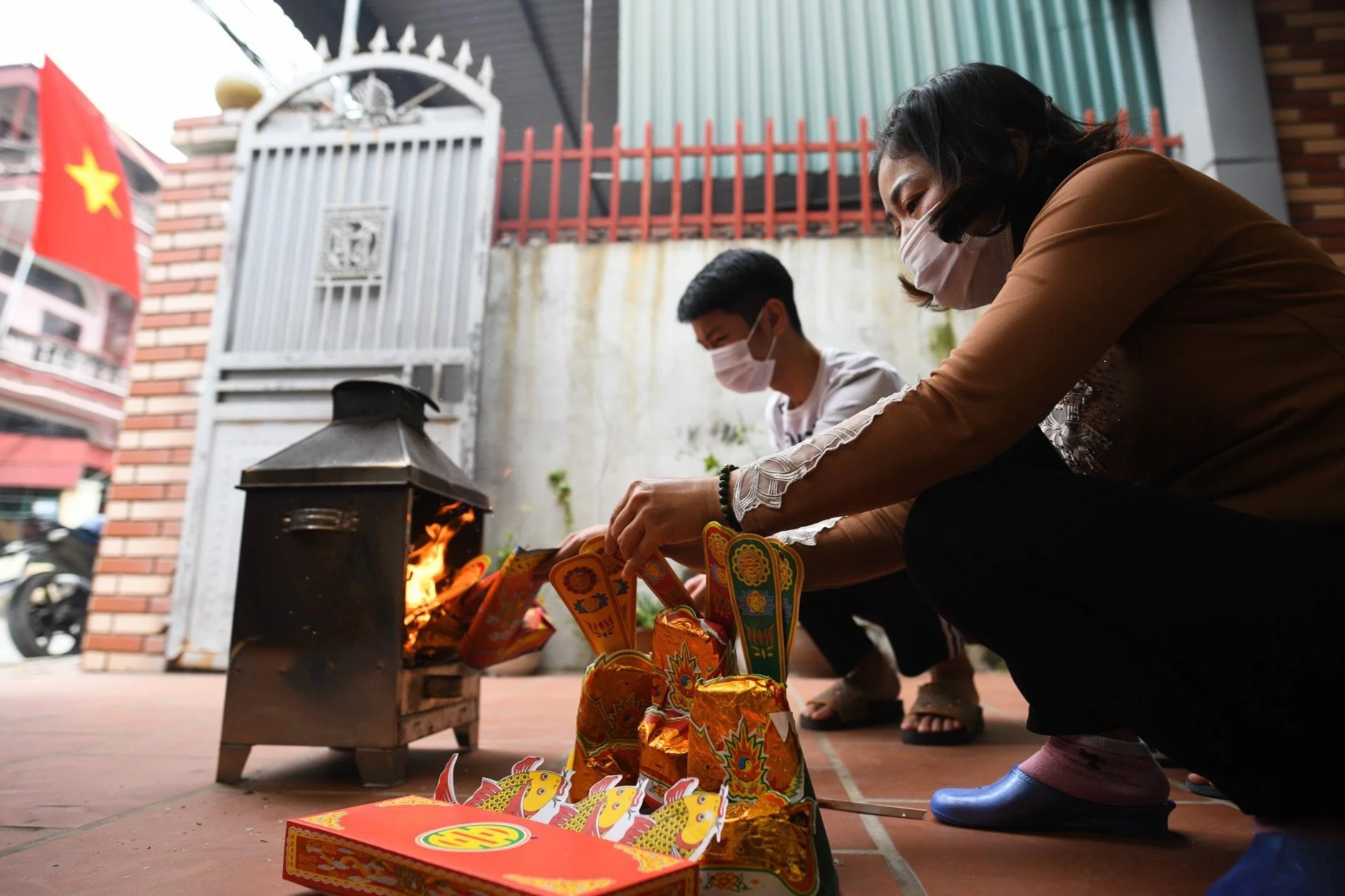 Luu y khi bay mam cung ong Cong ong Tao hinh anh