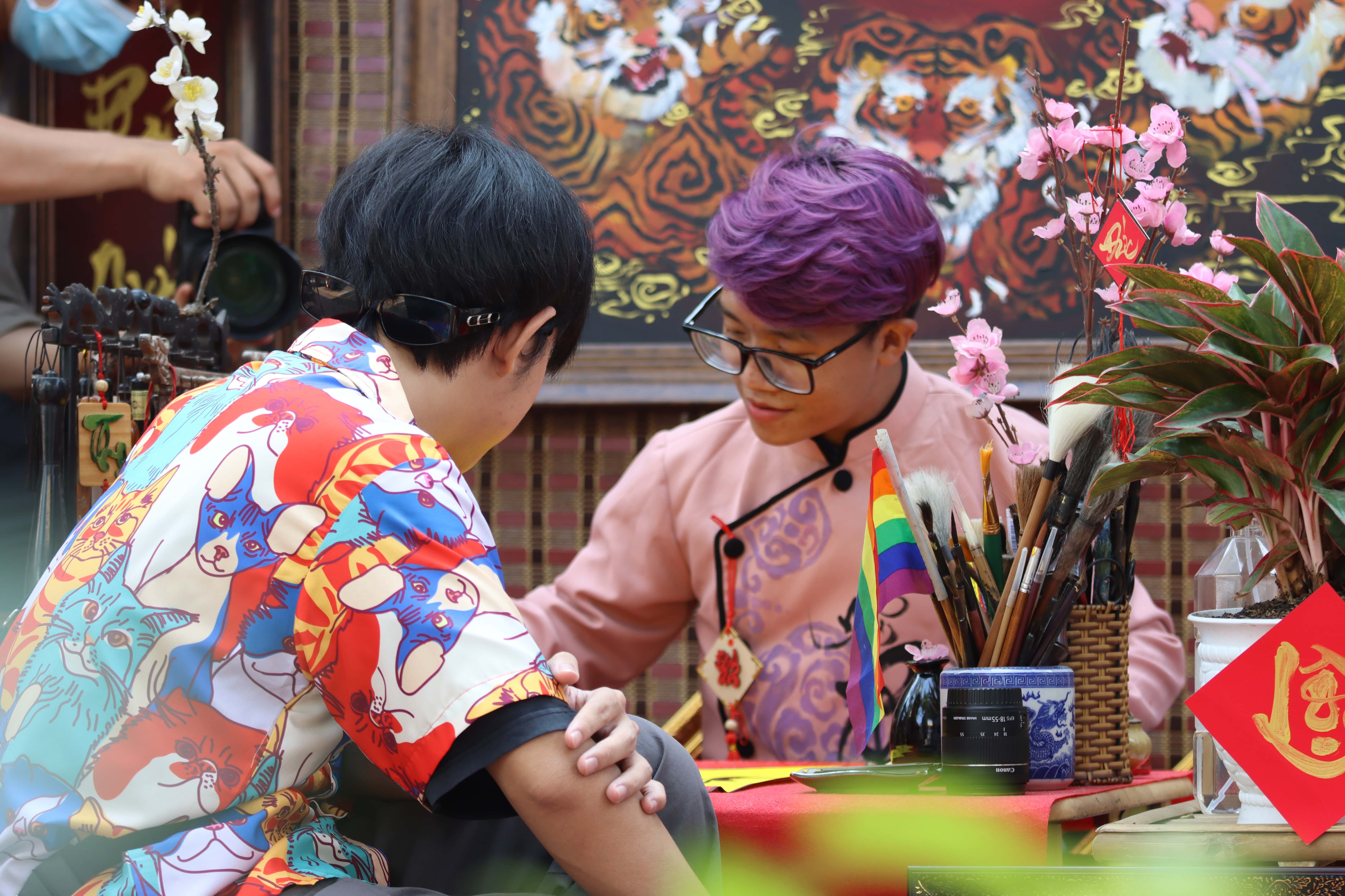 ong do tre 9 nam cho chu tren pho anh 10